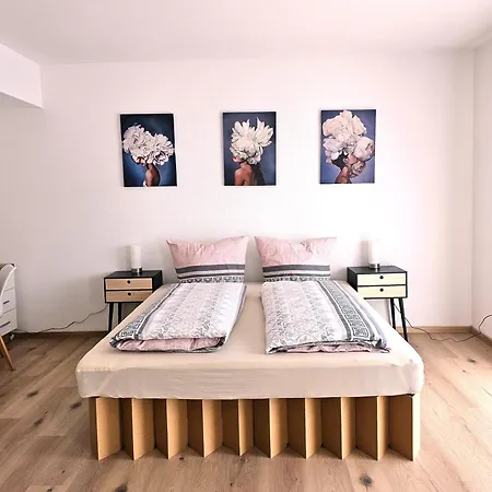 My Zittauer Strasse 7 公寓